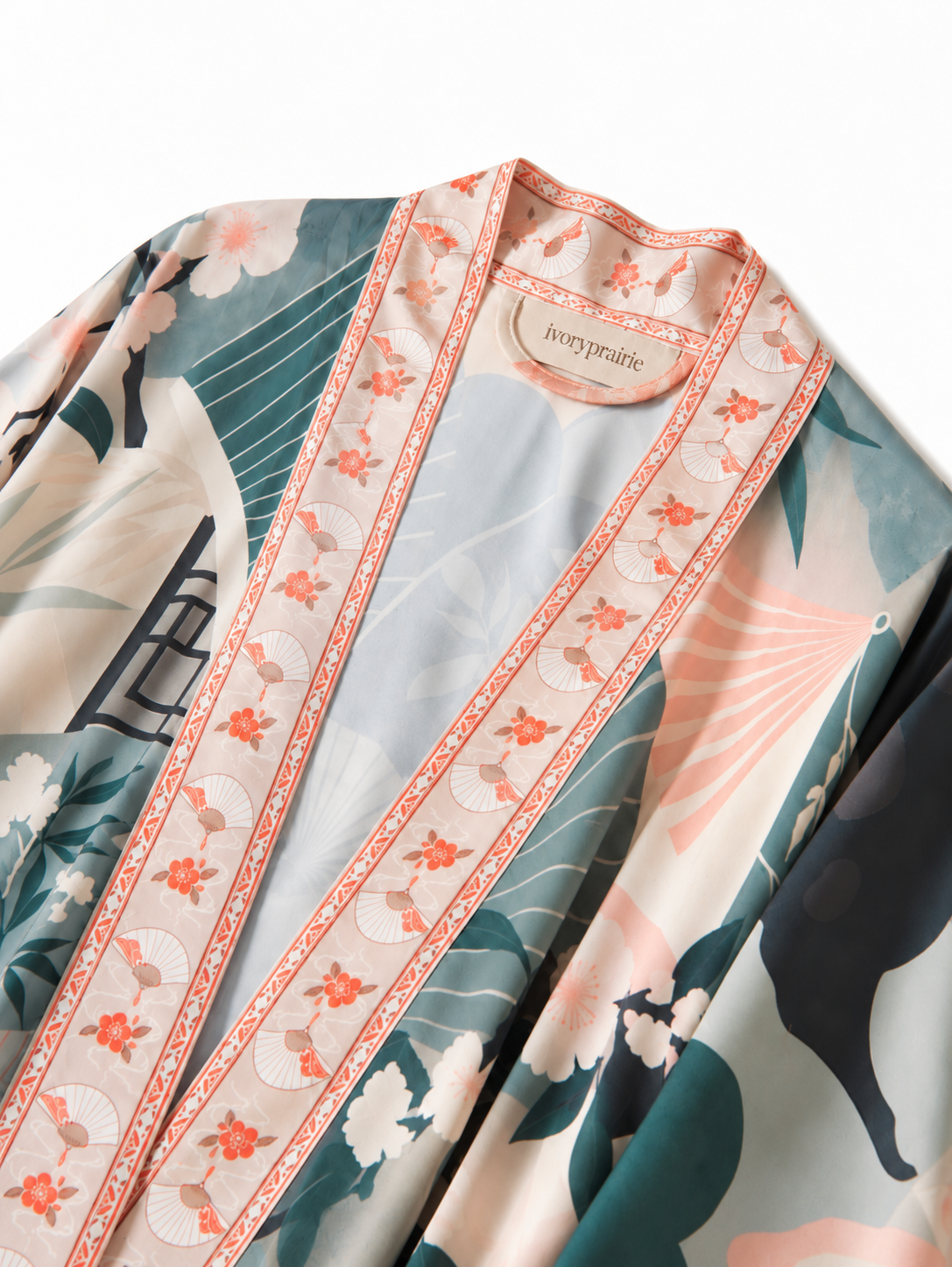 Courtyard Fan Blossom Robe